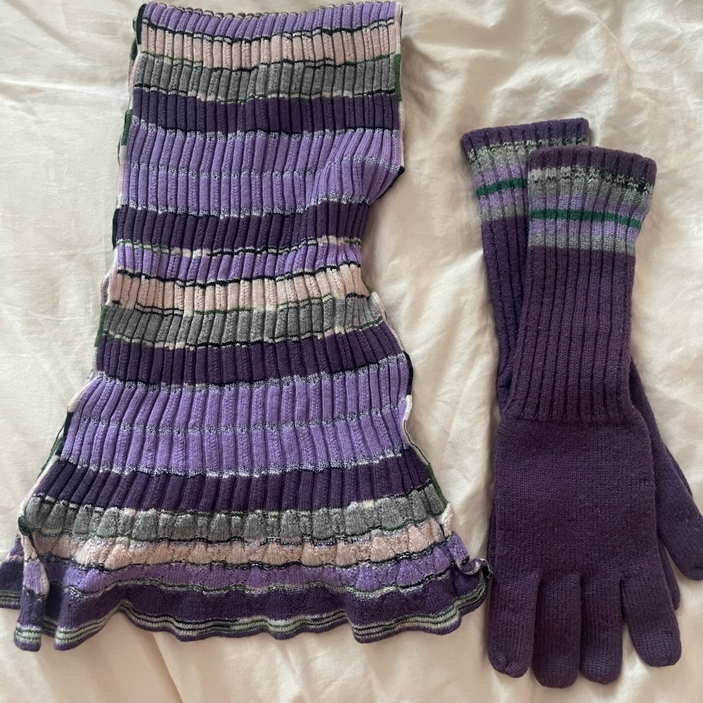 Missoni scarf and glove set